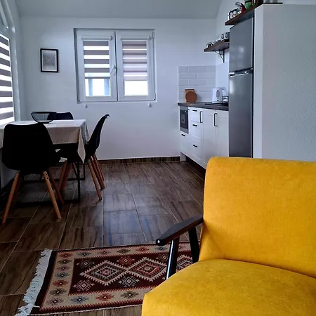 Sunnyside Apartments-Pale, Ravna Planina, Pool & Jacuzzi *